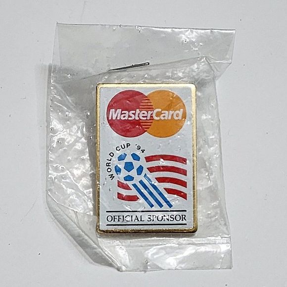1994 FIFA Soccer World Cup USA Team Lapel Pin Mastercard Official Sponsor Rare - Picture 2 of 7